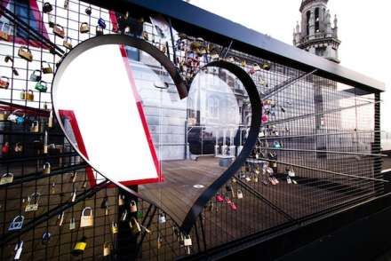 Antwerpen heeft nu ook zijn eigen Pont des Arts. (foto: Bart de Beule)